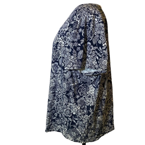 Liz & Me plus sz 4x (30-32)Navy white floral tunic top square neck short sleeve - Picture 3 of 8
